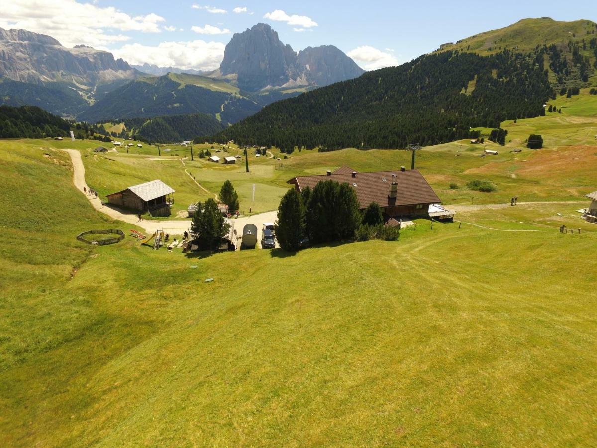 Rifugio Fermeda Hutte Guest House Santa Cristina Val Gardena Exterior foto